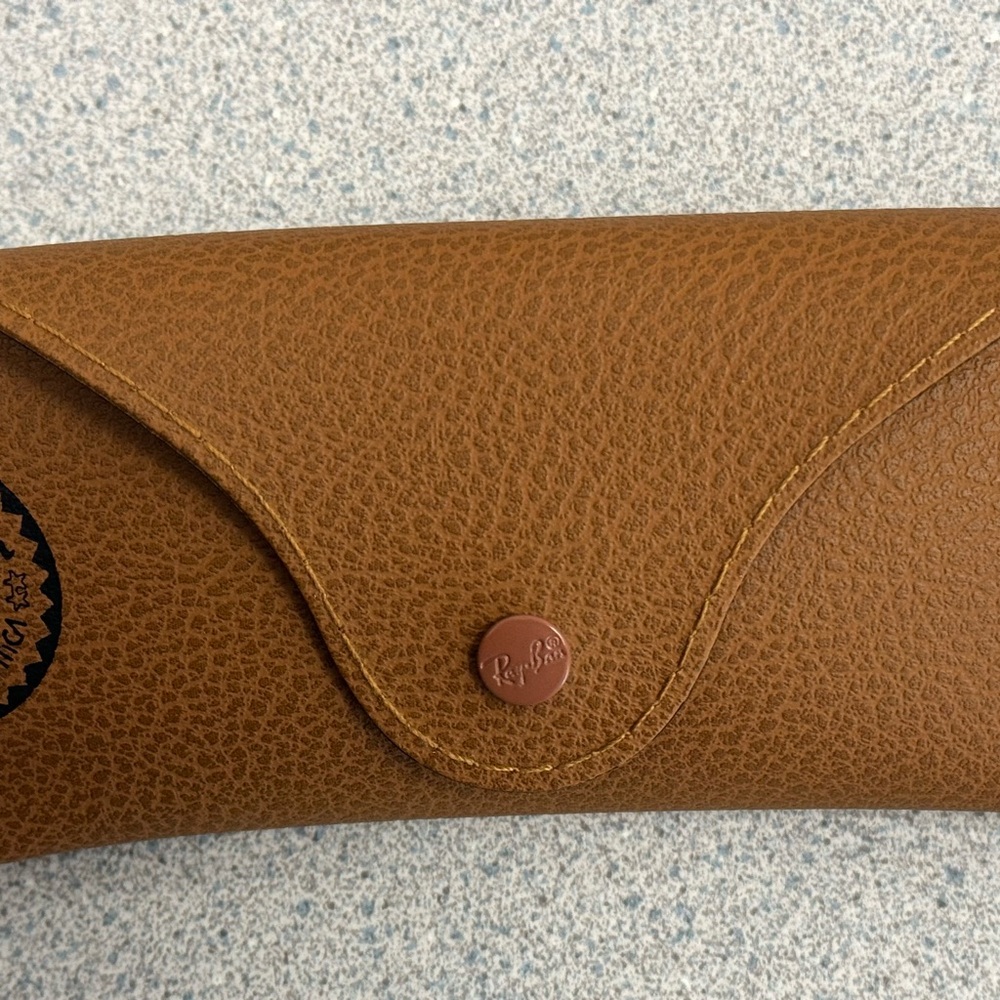 Ray Ban Brown Leather Sunglass Case & Eyeglass Case and Cleaning Cloth - Picture 2 of 3
